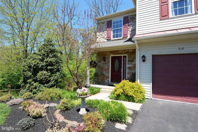 518 BERKSHIRE DR, Souderton, PA 18964