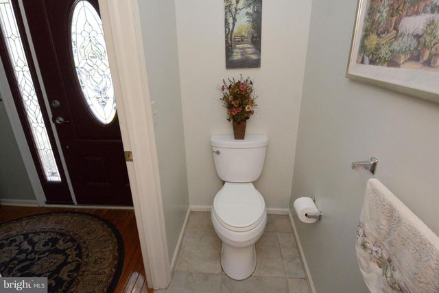 518 BERKSHIRE DR, Souderton, PA 18964