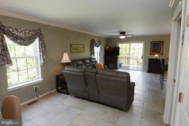 518 BERKSHIRE DR, Souderton, PA 18964