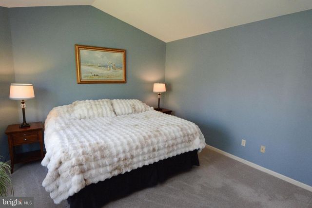 518 BERKSHIRE DR, Souderton, PA 18964