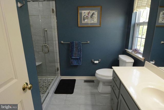 518 BERKSHIRE DR, Souderton, PA 18964