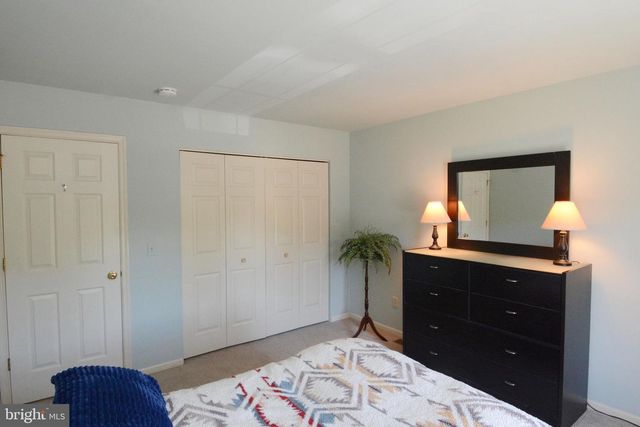 518 BERKSHIRE DR, Souderton, PA 18964