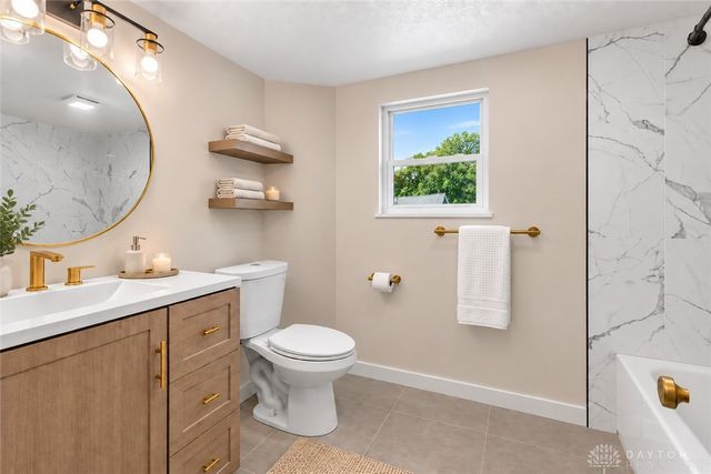 210 N Riley Boulevard, Franklin, OH 45005