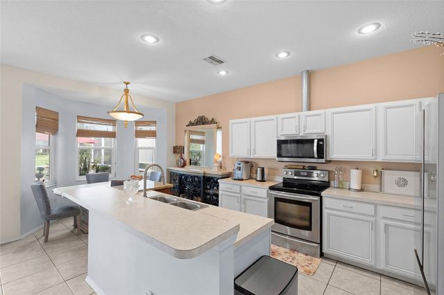 4805 50TH AVENUE W, Bradenton, FL 34210