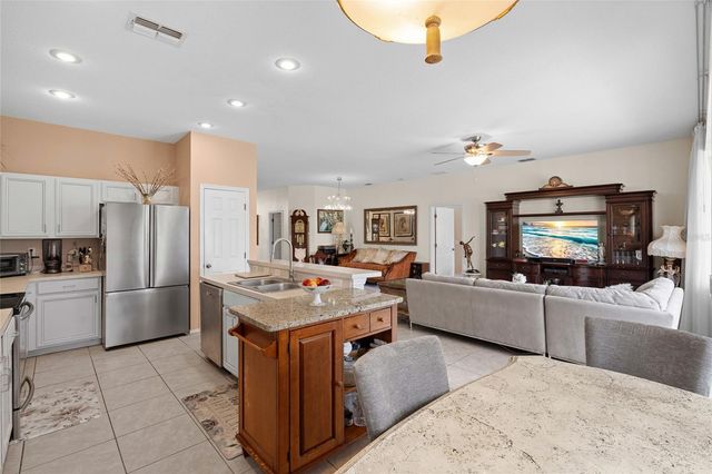 4805 50TH AVENUE W, Bradenton, FL 34210