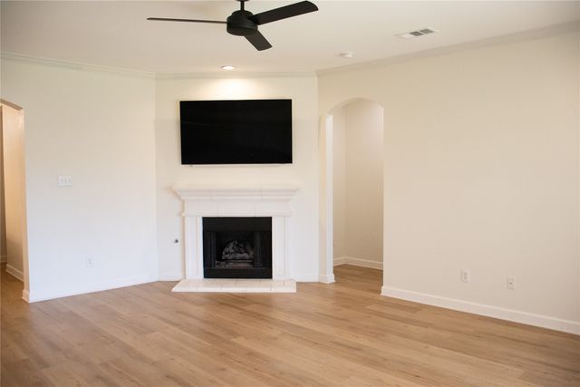 10305 Bent Tree Drive, Rowlett, TX 75089