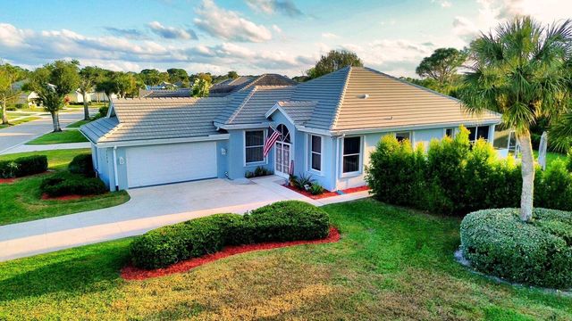 7570 SE Bay Cedar Circle, Hobe Sound, FL 33455