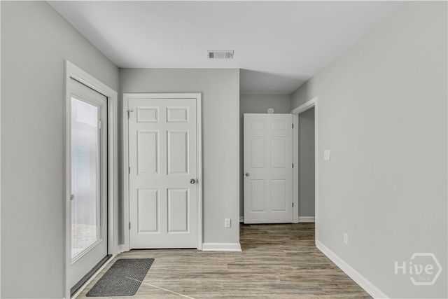 1223 E Waldburg Street, Savannah, GA 31404