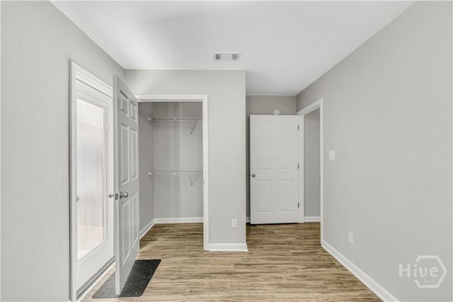 1223 E Waldburg Street, Savannah, GA 31404