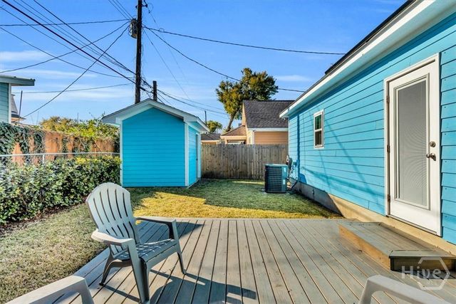 1223 E Waldburg Street, Savannah, GA 31404