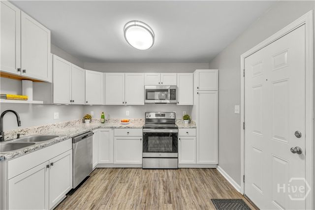 1223 E Waldburg Street, Savannah, GA 31404