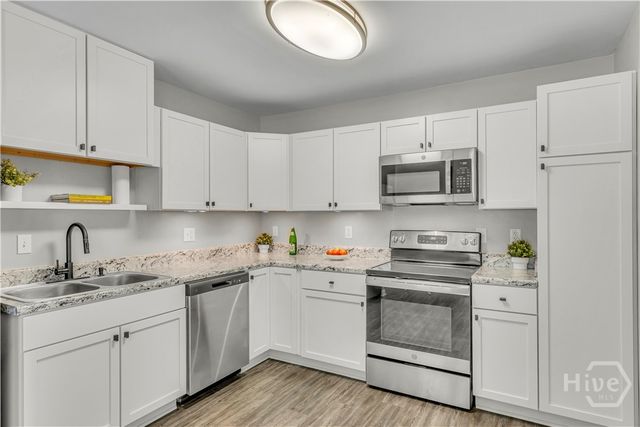 1223 E Waldburg Street, Savannah, GA 31404