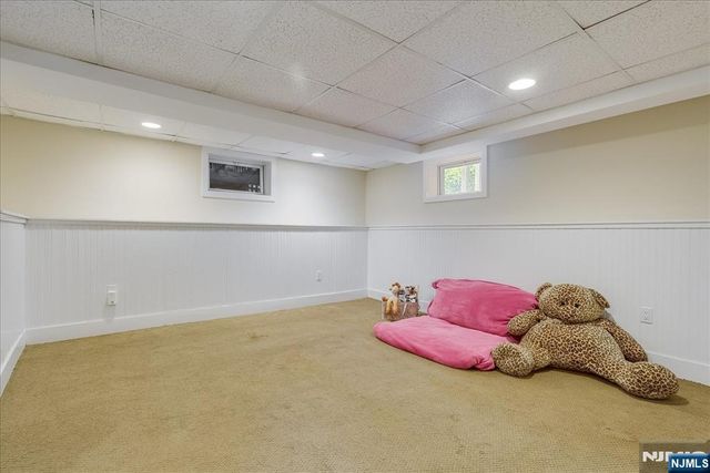 11 Windsor Place, Montclair, NJ 07043