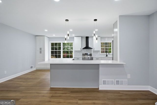 1704 Sterling Trail SW, Marietta, GA 30008