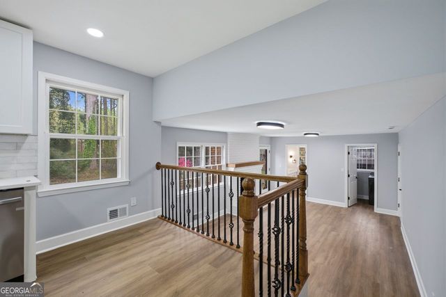 1704 Sterling Trail SW, Marietta, GA 30008