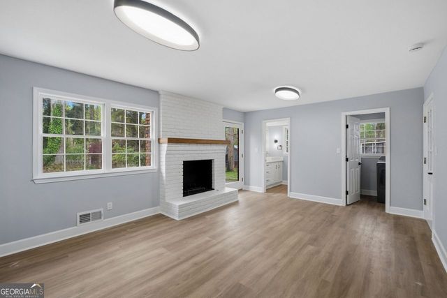 1704 Sterling Trail SW, Marietta, GA 30008