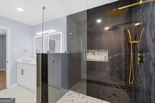 1704 Sterling Trail SW, Marietta, GA 30008