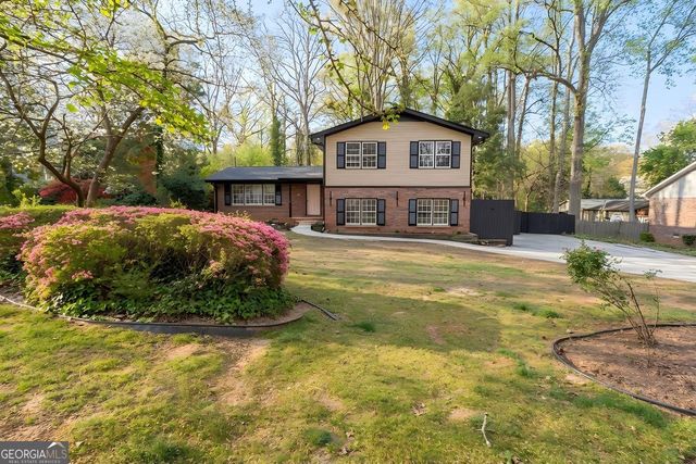 1704 Sterling Trail SW, Marietta, GA 30008