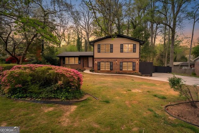 1704 Sterling Trail SW, Marietta, GA 30008