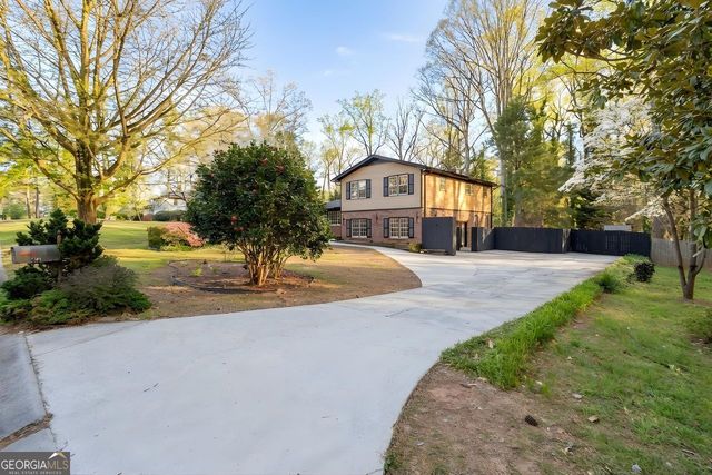 1704 Sterling Trail SW, Marietta, GA 30008