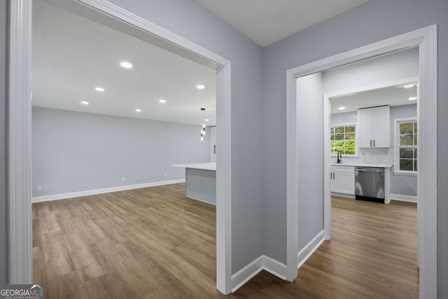 1704 Sterling Trail SW, Marietta, GA 30008