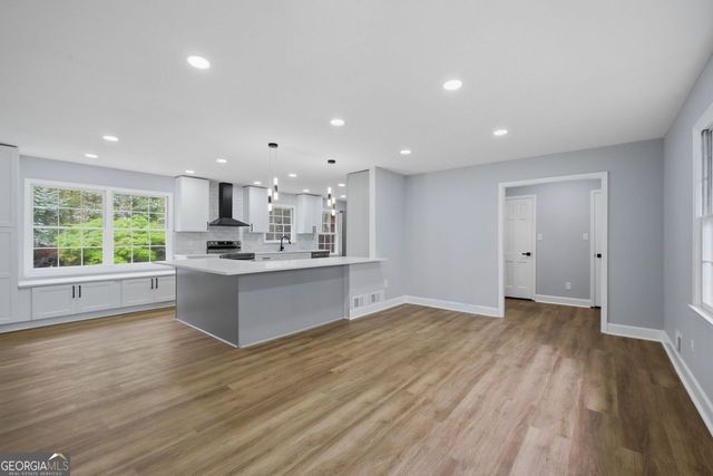 1704 Sterling Trail SW, Marietta, GA 30008