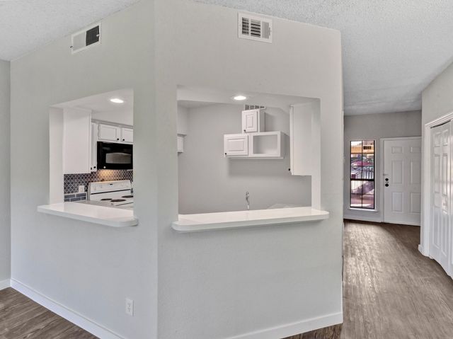 9601 Forest Lane 1113, Dallas, TX 75243