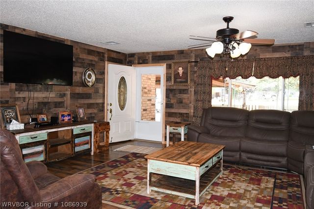 1108 Maple Lane, Stigler, OK 74462