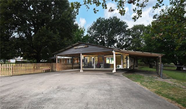 1108 Maple Lane, Stigler, OK 74462