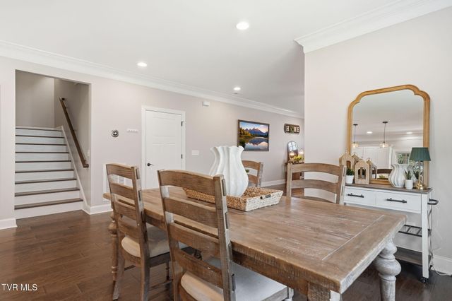 2630 Edinburgh Channel Road, Kingsport, TN 37664