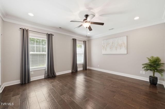 2630 Edinburgh Channel Road, Kingsport, TN 37664