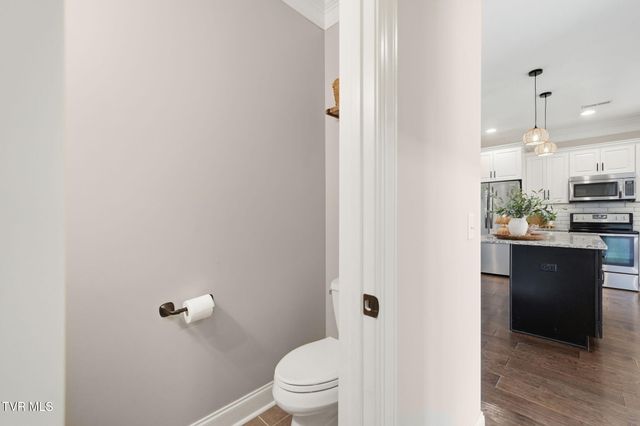 2630 Edinburgh Channel Road, Kingsport, TN 37664