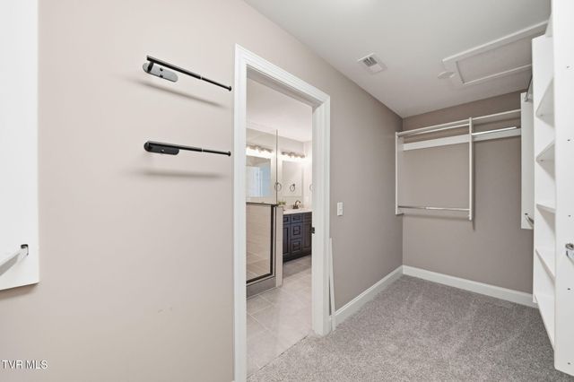 2630 Edinburgh Channel Road, Kingsport, TN 37664