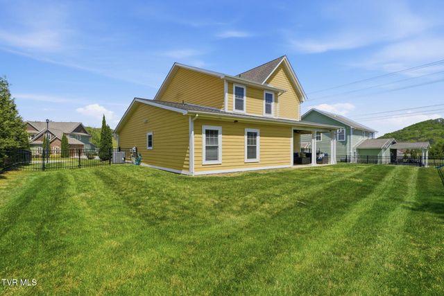 2630 Edinburgh Channel Road, Kingsport, TN 37664