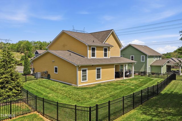 2630 Edinburgh Channel Road, Kingsport, TN 37664