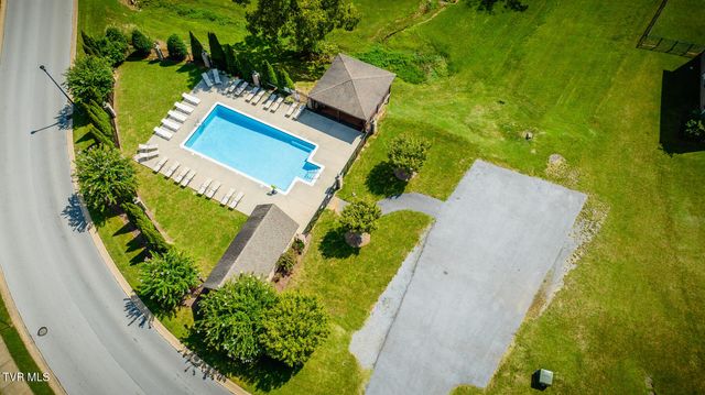 2630 Edinburgh Channel Road, Kingsport, TN 37664