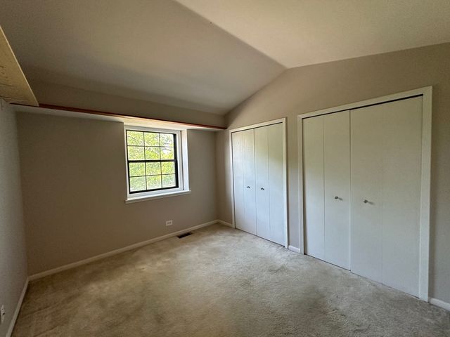 1486 W jefferson Avenue E, Naperville, IL 60540