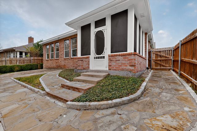 934 Sagebrush Trail, Duncanville, TX 75137