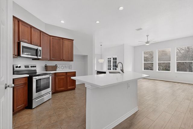 934 Sagebrush Trail, Duncanville, TX 75137