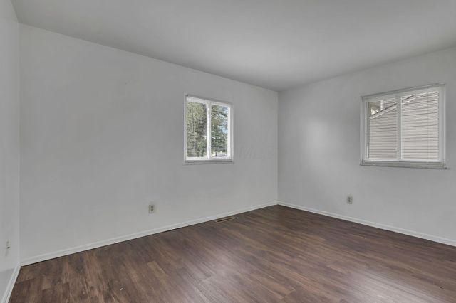 1752 S Hamilton Road, Columbus, OH 43227