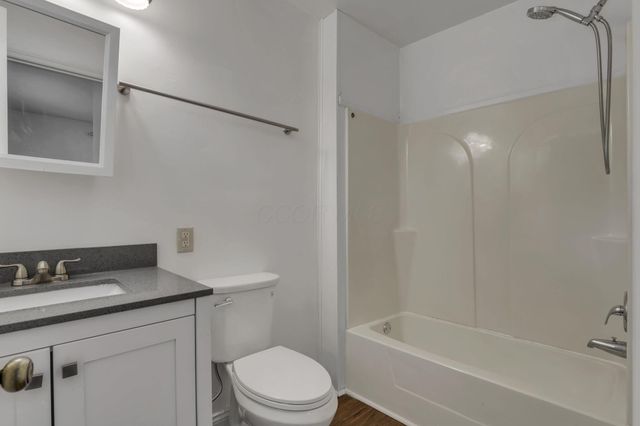 1752 S Hamilton Road, Columbus, OH 43227