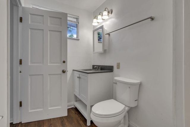 1752 S Hamilton Road, Columbus, OH 43227