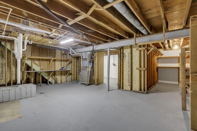 1752 S Hamilton Road, Columbus, OH 43227