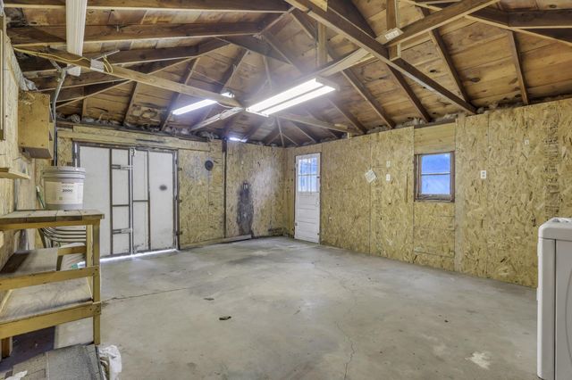 1752 S Hamilton Road, Columbus, OH 43227