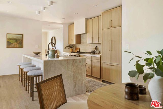 2536 Micheltorena Street, Los Angeles, CA 90039