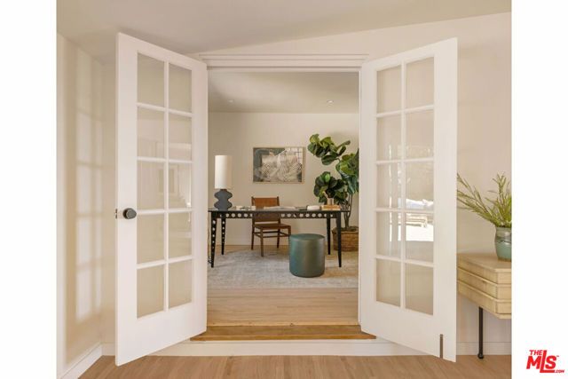 2536 Micheltorena Street, Los Angeles, CA 90039