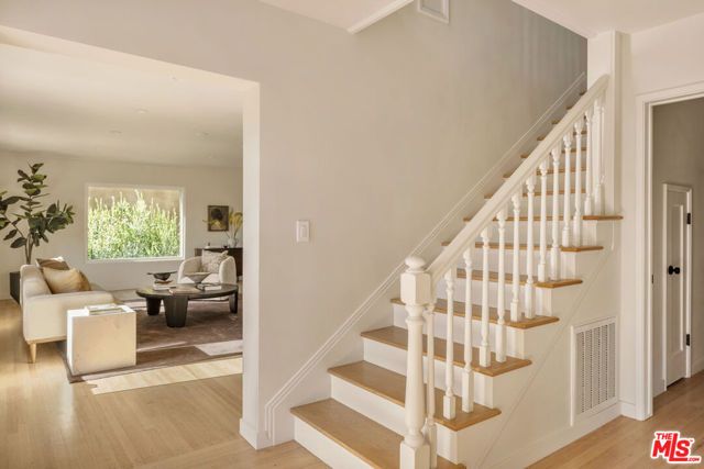 2536 Micheltorena Street, Los Angeles, CA 90039