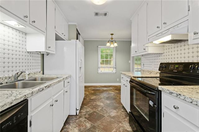 117 Vanderbilt Drive, Mobile, AL 36608