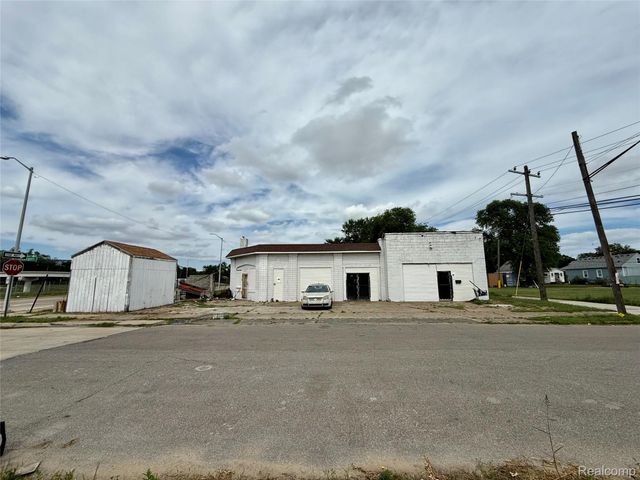 3100 E Davison Street, Hamtramck, MI 48212