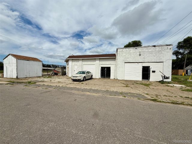 3100 E Davison Street, Hamtramck, MI 48212